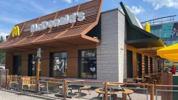 У McDonald's з’явилася новинка для любителів солодкого: скільки коштує мафін крем-вишня