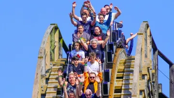 Від культового до покинутого: історія занепаду популярного парку розваг