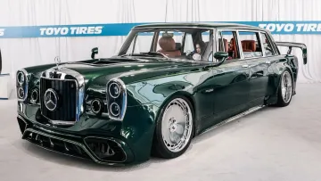 Два Mercedes у одному: дизайнери S-Klub LA створили красивого монстра з сучасною електронікою