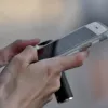 Через «дзижчання» смартфону мозок сповільнюється: гаджети позбавляють нас концентрації – дослідження вчених