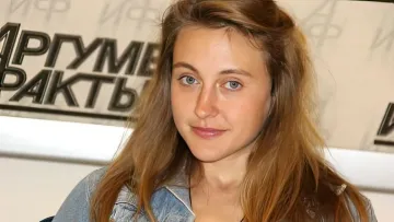 «Я так ридала»: колишня солістка «‎ВІА Гри» Єва Бушміна – про повернення в Україну та розрив із хлопцем
