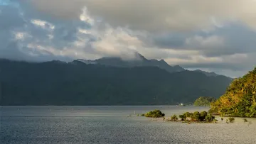 Острів біля Фіджі був утворений не природою: структура землі не схожа на інші - дослідження вчених