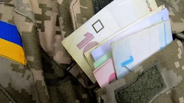 Сотні мільйонів гривень на авіаперевезення іноземних добровольців: Запорізький ТЦК оголосив про закупівлю