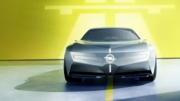 Кардинально змінить уявлення про універсали: Opel презентував футуристичний концепт STX