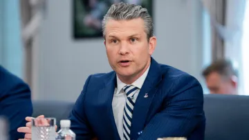 У даркнеті продавали дані понад 153 млн водійських посвідчень: серед них – міністр війни США Піт Гегсет
