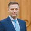 Ханно Певкур йде у відставку: міністр оборони Естонії опинився в центрі скандалу зі снарядами для України