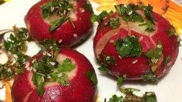 Бита редиска з соєвим соусом: рецепт легкої закуски в азійському стилі