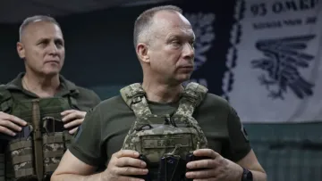 Сирський може піти: Зеленський почав шукати заміну головкому на тлі народних протестів — Financial Times