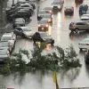 Кияни по пояс у воді: негода у столиці спричинила деревопад та зірвала фасади з будинків - кадри шокують