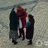У Києві затримали «цілительку», яка пограбувала двох перехожих у центрі міста: поліція повідомила деталі