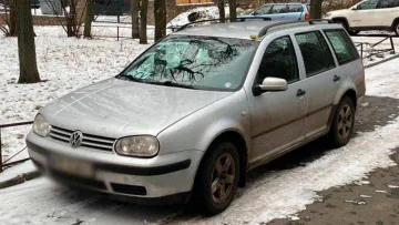 Закріпив муляж міни на даху авто: у Києві водія притягнули до відповідальності за пранк