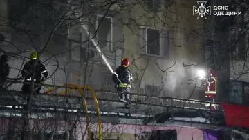 росія напередодні Нового року масовано атакувала Одещину: внаслідок обстрілу є поранені діти 