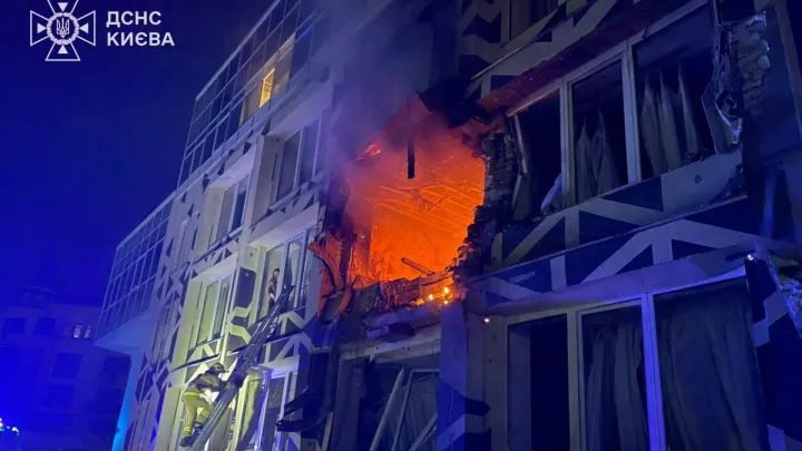 Росіяни атакували медичний заклад у Києві: відома кількість постраждалих внаслідок ворожого обстрілу