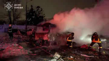 Нічні атаки рф: поранені у Києві та на Сумщині, масштабні руйнування в кількох регіонах