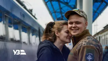 Укрзалізниця запускає Романтичні експреси до Дня закоханих: розклад потягів у Києві та Львові