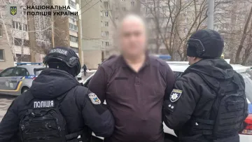 Поліція Києва затримала чоловіка за глузування з Народного меморіалу загиблим на Майдані: подробиці інциденту