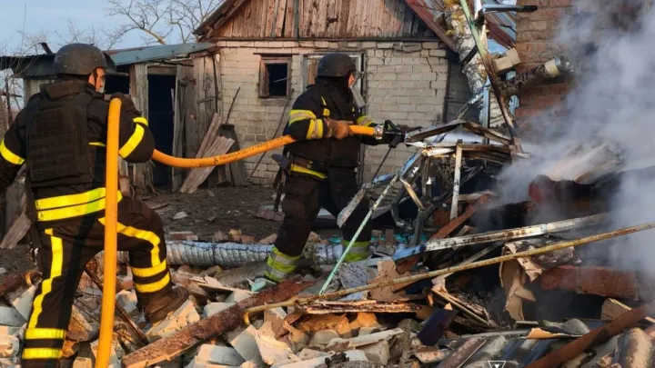 росія атакувала Дніпропетровщину: відомо про кількість поранених та руйнування внаслідок ворожого обстрілу