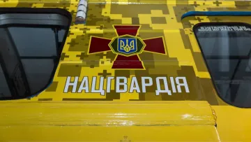 У київському метро запустили брендований вагон до річниці створення Нацгвардії: як він виглядає 