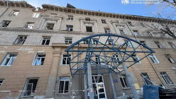 Росіяни обстріляли Дніпро, Кривий Ріг та Миколаїв: відома кількість постраждалих та наслідки атаки
