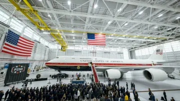Катар подарував Трампу новий президентський літак США на 250-річчя незалежності: як він виглядає