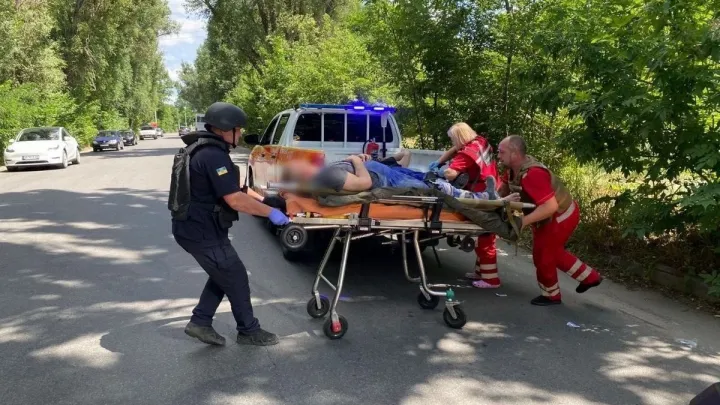 Ракетний обстріл Дніпра: є загиблі та постраждалі внаслідок російського удару