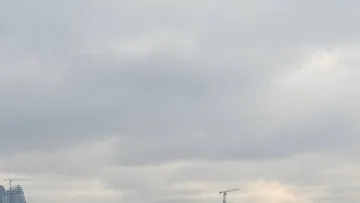 Понад три години вибухів у Вишневому після нічної атаки: що відбувається зараз і чому потрібно евакуюватися