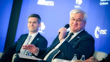Україна відтепер не потребує дозволів на удари по рф: Андрій Сибіга зробив низку заяв та назвав умови сталого миру