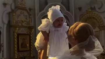 «Відтепер у тебе є твої земні янголи»: Інна Бєлень розповіла про хрещення доньки Кіри