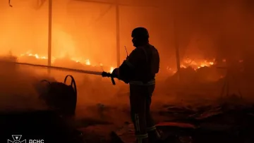 Атака Росії на Київ: у місті виникла серія пожеж, загинули та постраждали люди