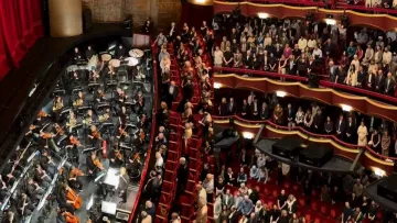 Зал встав під гімн України: у Метрополітен-опері в Нью-Йорку відбулася зворушлива подія
