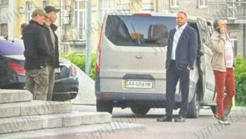 Гучна справа: НАБУ та САП нагрянули з раптовими обшуками до Андрія Єрмака