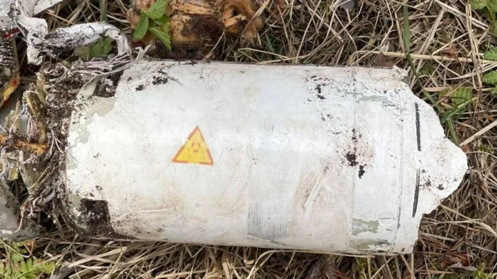 Радіоактивна небезпека: СБУ знайшла уламки ракети зі збідненим ураном на Чернігівщині