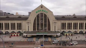 «Зберігаємо спокій»: Укрзалізниця різко відреагувала на чутки про підготовку удару по головному вокзалу Києва