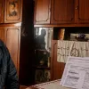 «Коли виламували двері, дідусь плакав»: нові деталі історії пенсіонера, в якого забрали єдине житло 