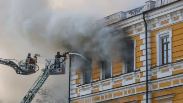 Двоє академіків загинуло: в ДСНС повідомили результати рятувальних робіт після влучання в Академію наук