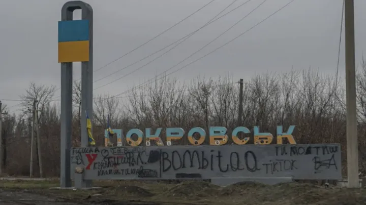 Покровськ тепер не пріоритет у росіян: окупанти перекидають війська під інше українське місто