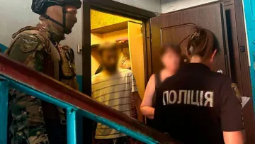 Зробити сліпим чи зламати хребет за $500: у Полтаві винесли вирок пенсіонерці, яка найняла кілера для сусіда