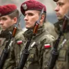 Польща розсилає картки мобілізації: кого кличуть та що означають кольори на документах