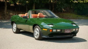 На аукціон виставили ексклюзивний Porsche 928 без даху: чим особливий рідкісний кабріолет 1982 року