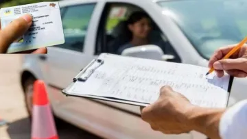 Здача теорії та практики повторно: деяким водіям знову доведеться звертатись у Сервісний центр МВС