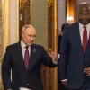 Вірусні фото з Москви: Путіна висміяли після зустрічі з надзвичайно високим президентом Мозамбіку