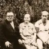 Батько путіна вибив вилами око його матері, після чого був змушений одружитися: невідомі факти про сім’ю тирана