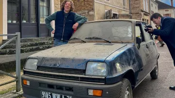 Проїхав лише 12 км за 43 роки: у Франції знайшли унікальний Renault 5 та продали за шалені гроші