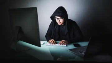 Ніколи не беріть слухавку з цих номерів: перелік кодів, які використовують шахраї