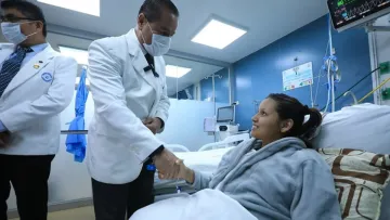 Четвертий випадок в історії: жінка народила дитину, яку виносила в печінці