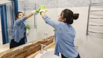 Знищує 82% грибка: названо копійчаний засіб від цвілі