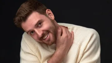 «Або зняти, або картини не існує»: Павло Текучев розповів про виїзд акторів за кордон