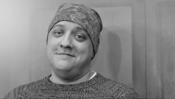 Помер російський актор, що народився у Конотопі: Роман Попов не зміг подолати рак мозку