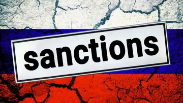 Україна ввела нові санкції проти РФ: під обмеження потрапили блогери, ексбанкір та історик – відомі прізвища