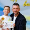 «Моя гордість»: Савранський привітав сина від першого шлюбу з випускним, Денисенко долучилася